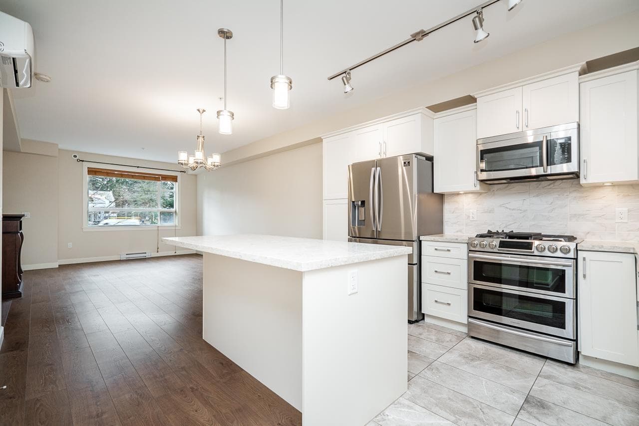 210 14588 MCDOUGALL DRIVE photo 3
