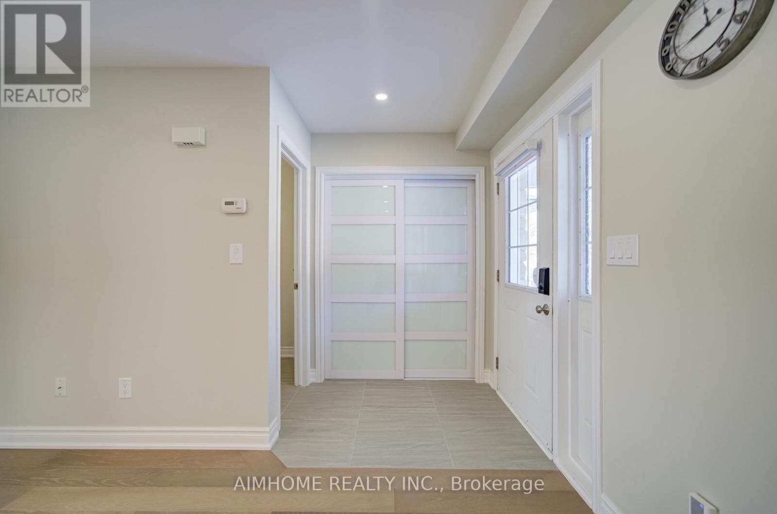 36 GRAND RIVER AVENUE photo 4