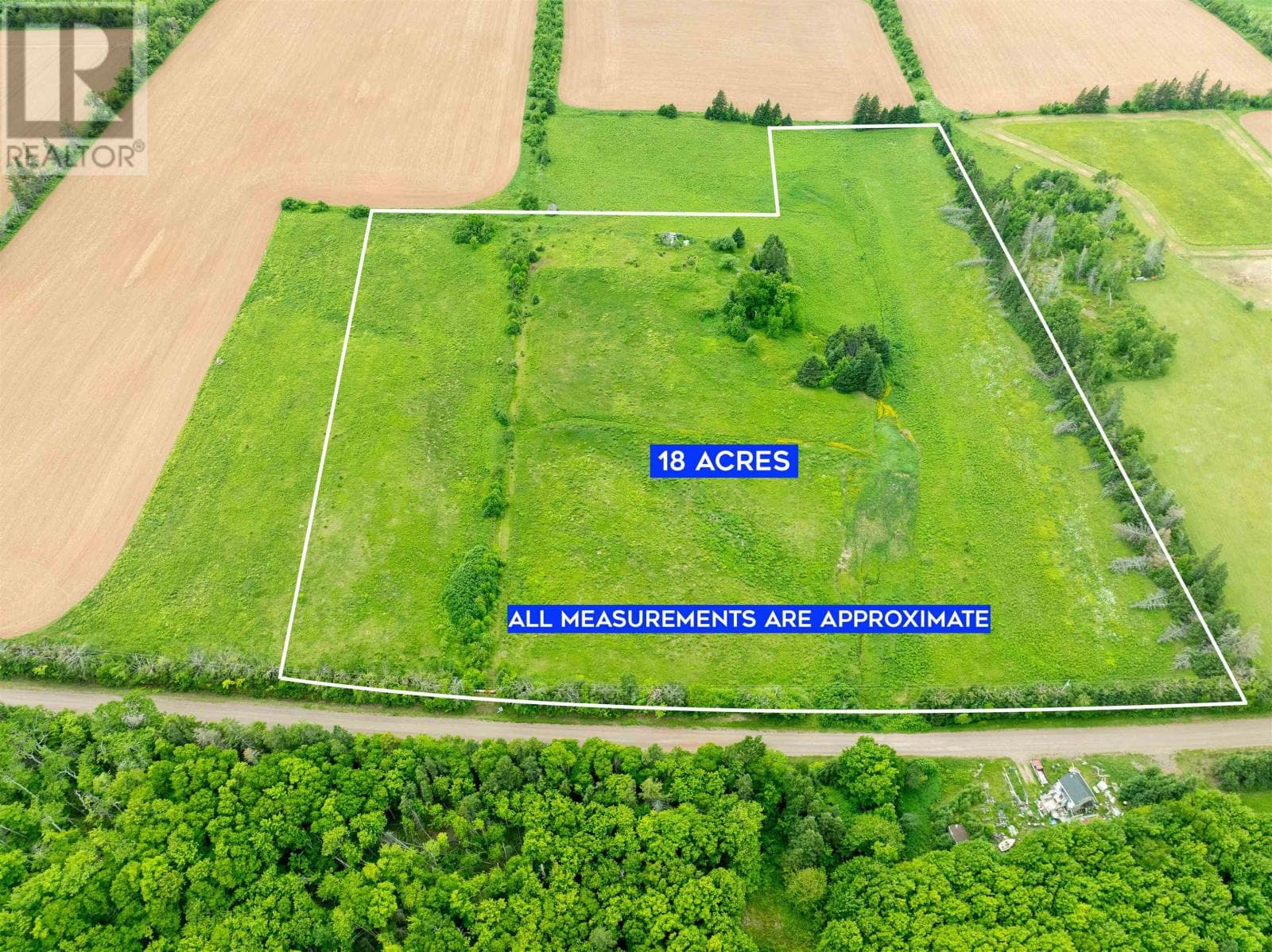 520 Centre Road photo 2