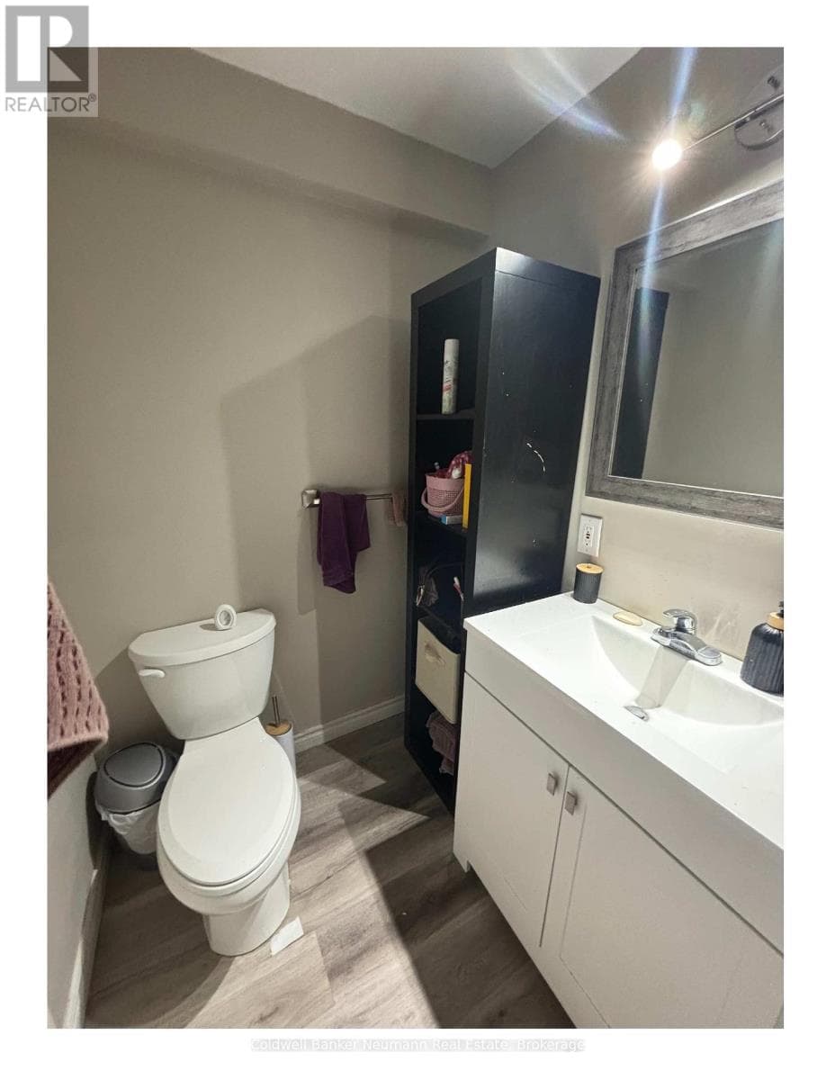 129 RICKSON AVENUE photo 3