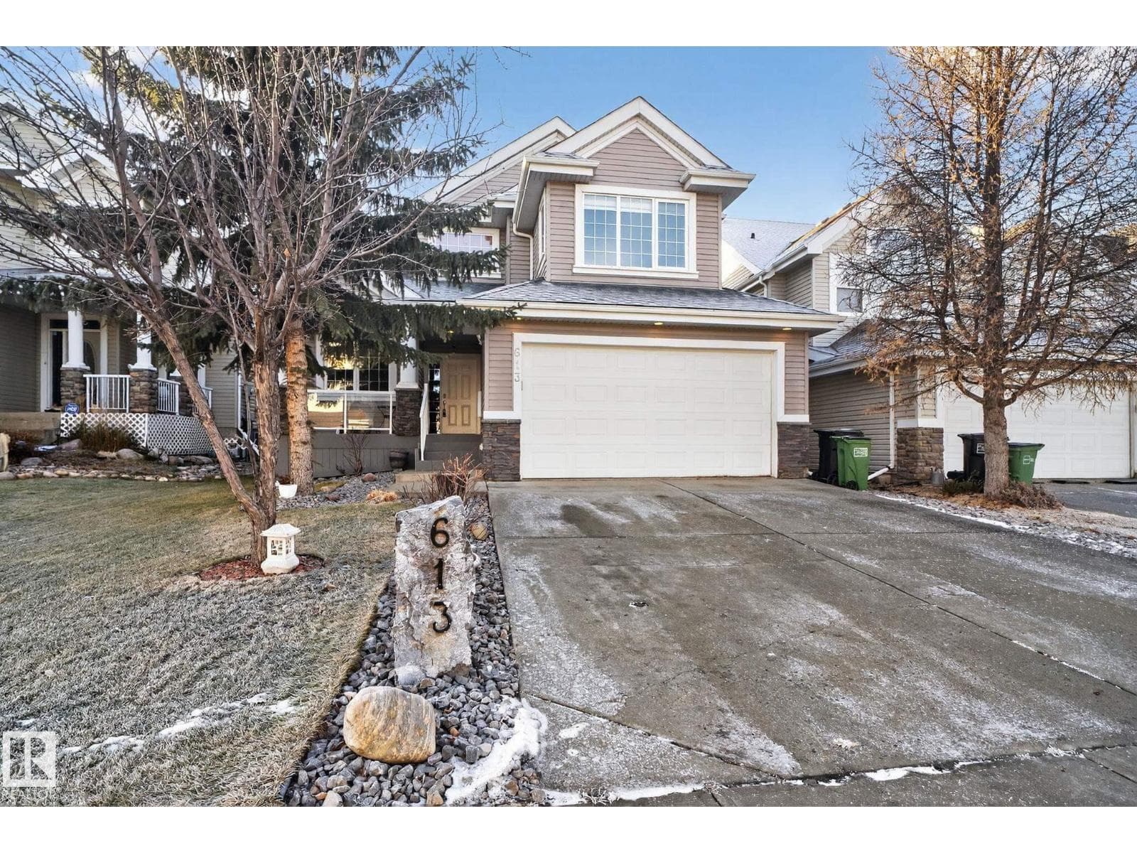 613 Stewart CR SW photo 2