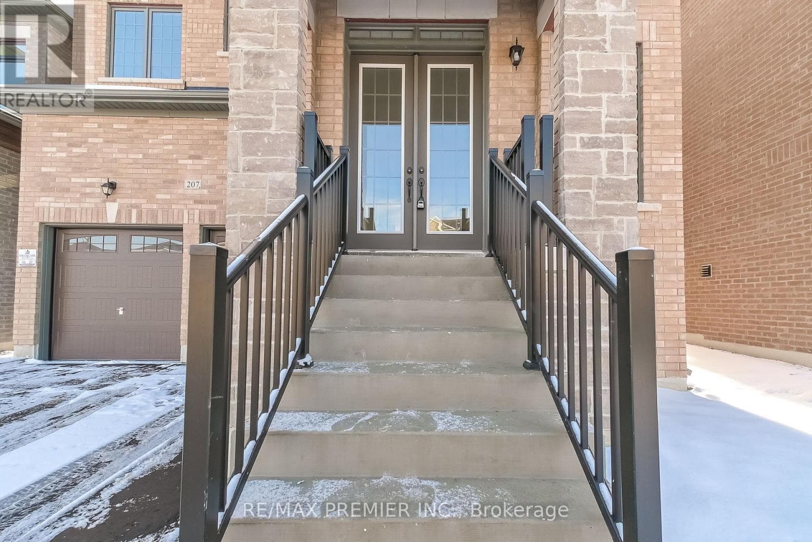 207 FALLHARVEST WAY photo 4