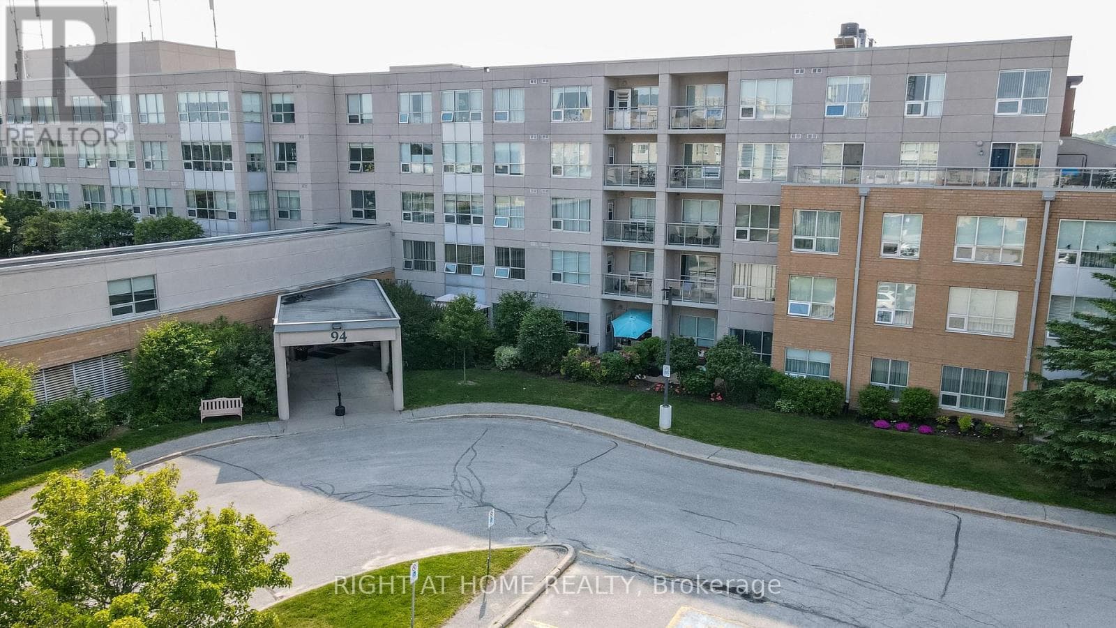 2 bed 2 bath single family at 412 - 94 DEAN AVENUE — $595,000