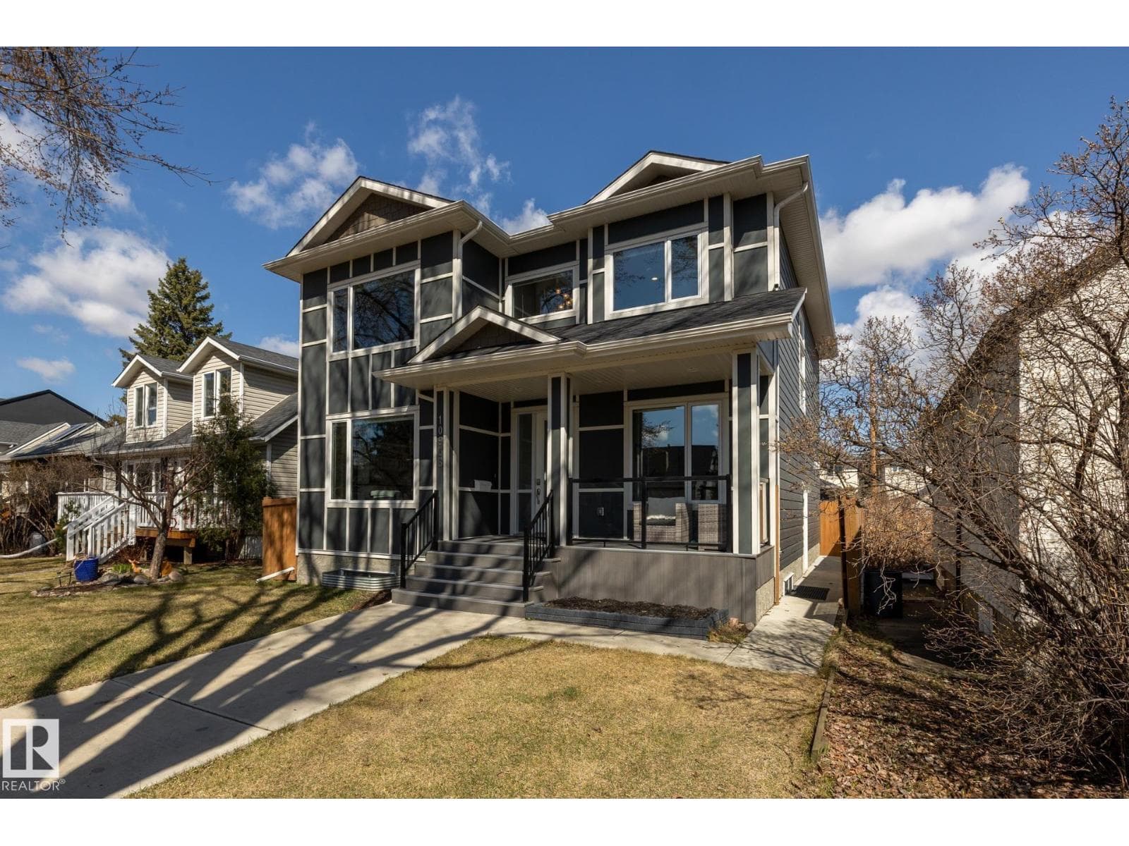 10936 71 AV NW photo 2