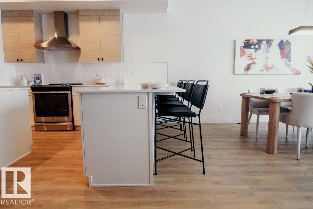 2328 160 ST SW SW photo 3