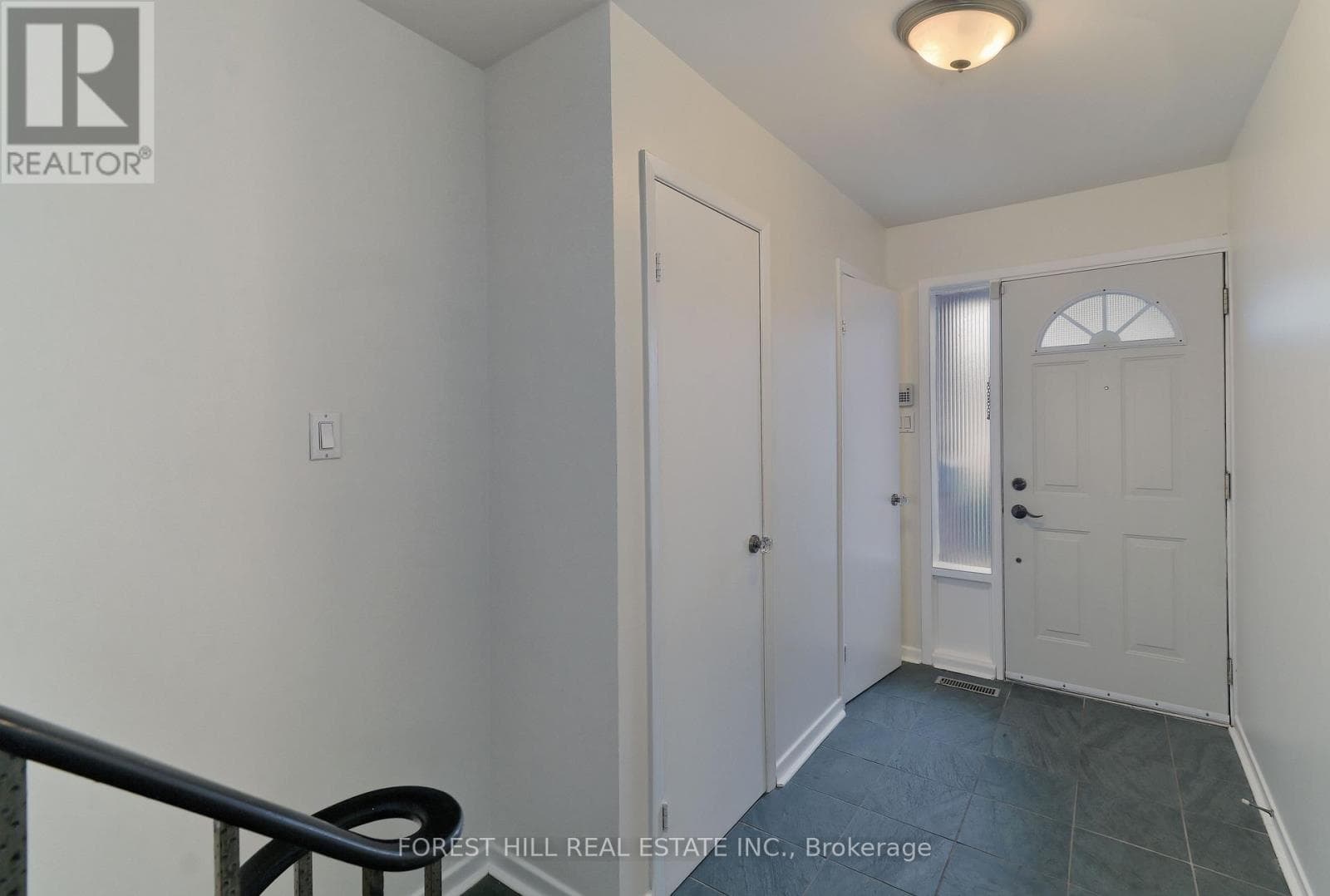 259 - 45 SUGAR MILL WAY photo 5