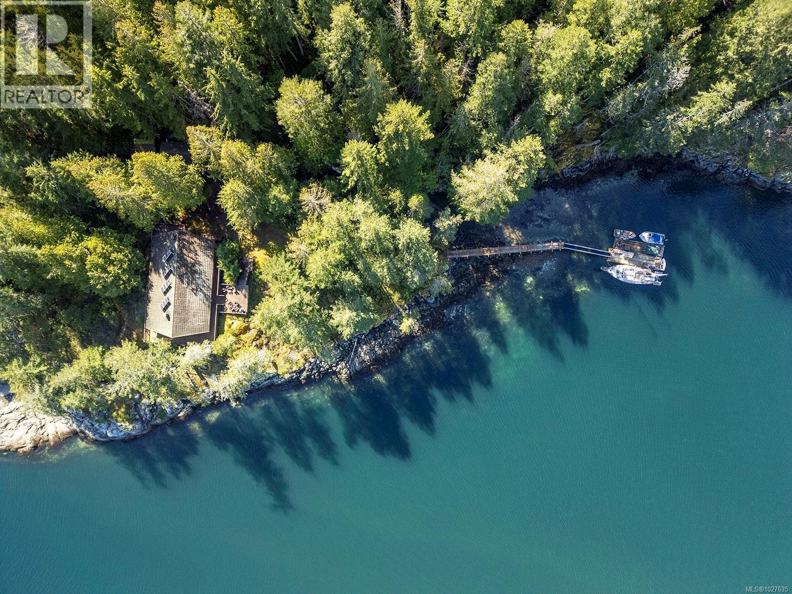 651 Gorge Harbour photo 2