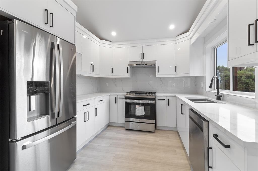 2540 WILDING COURT photo 4