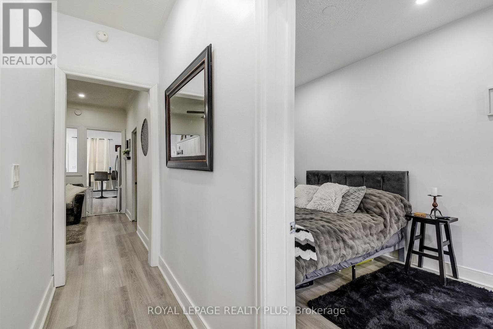 58 EAST 22ND STREET photo 3