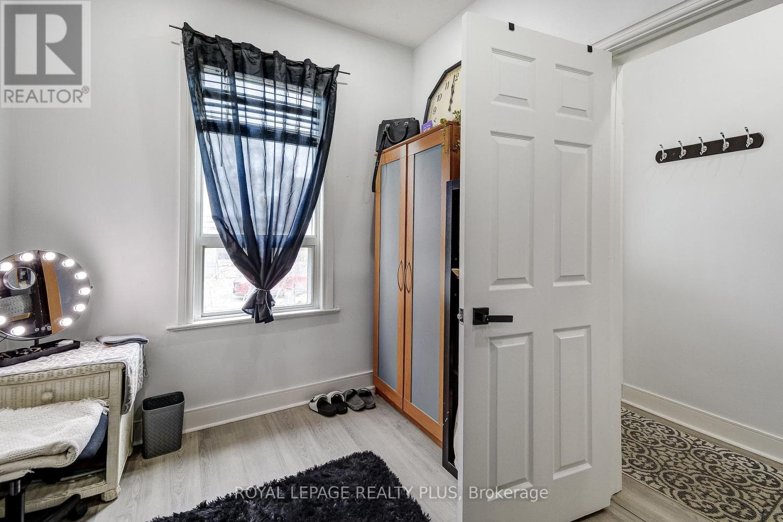 58 EAST 22ND STREET photo 5