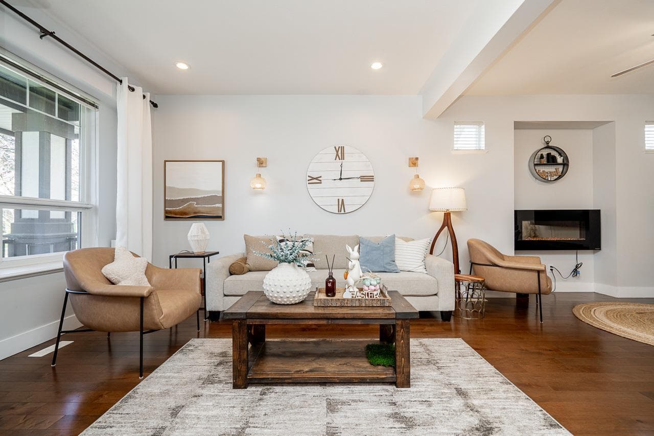 5 bed 4 bath single family at 7350 194 STREET — $1,388,000