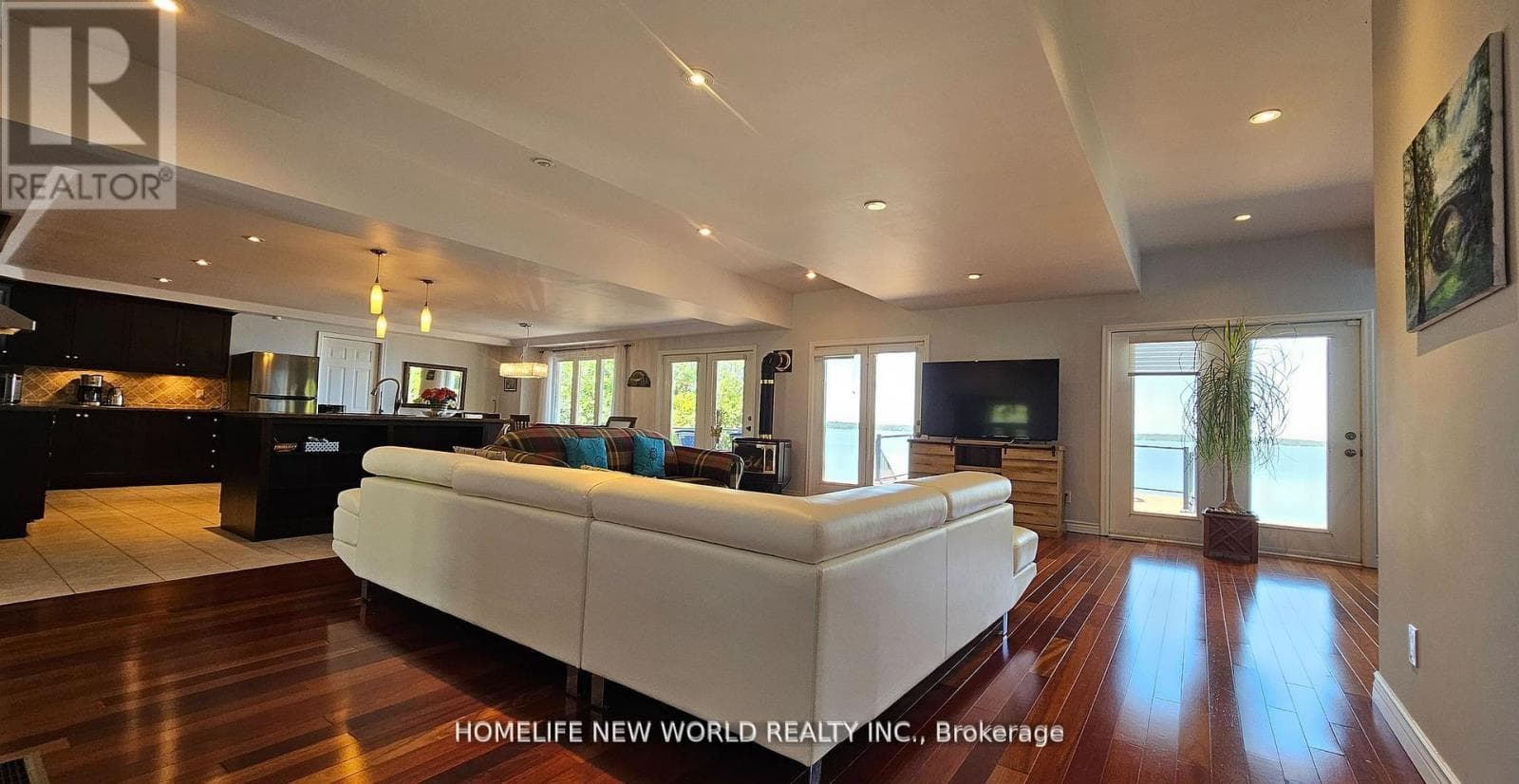 20 POTTS LANE photo 10