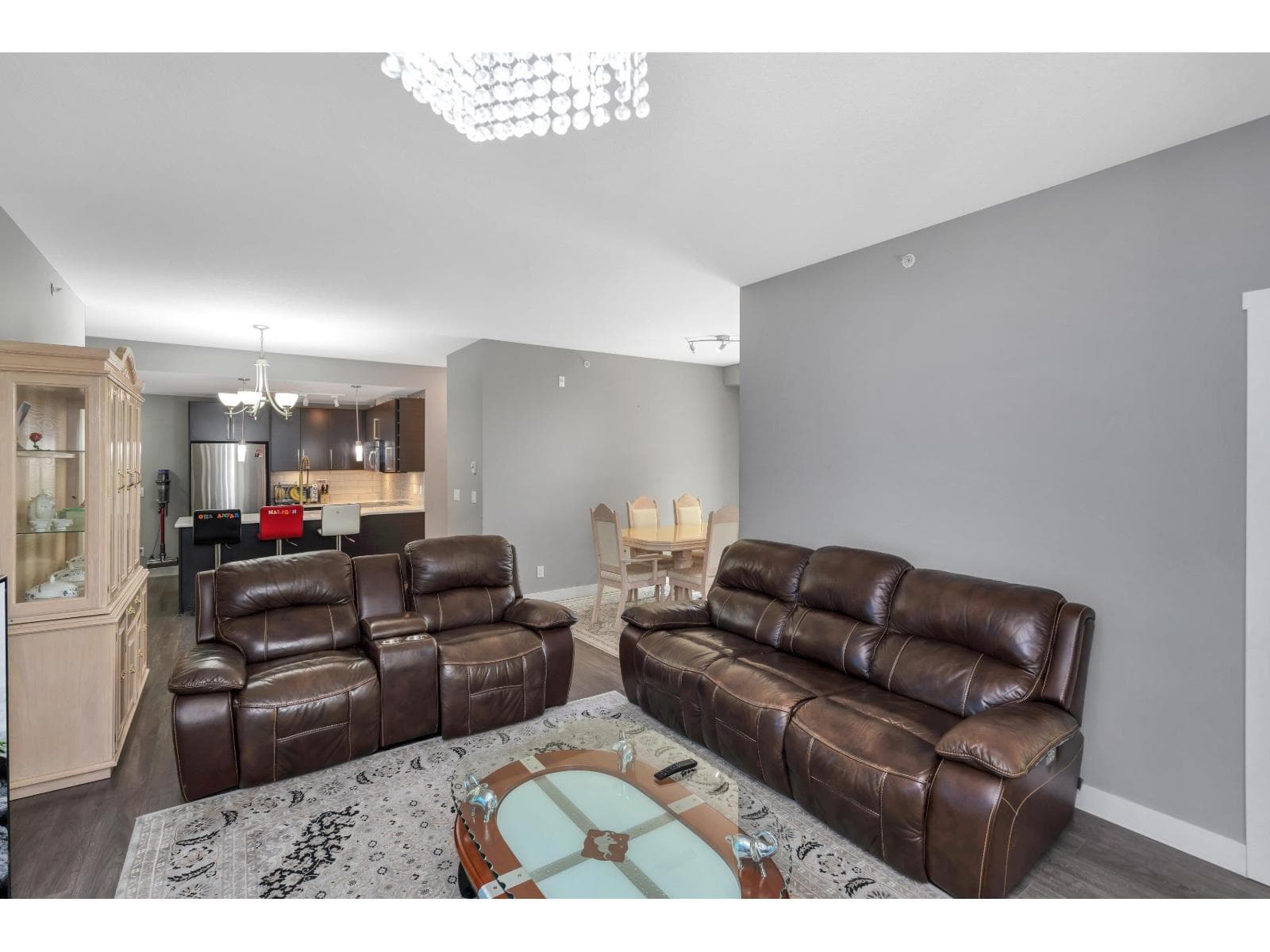 411 14358 60 AVENUE photo 5