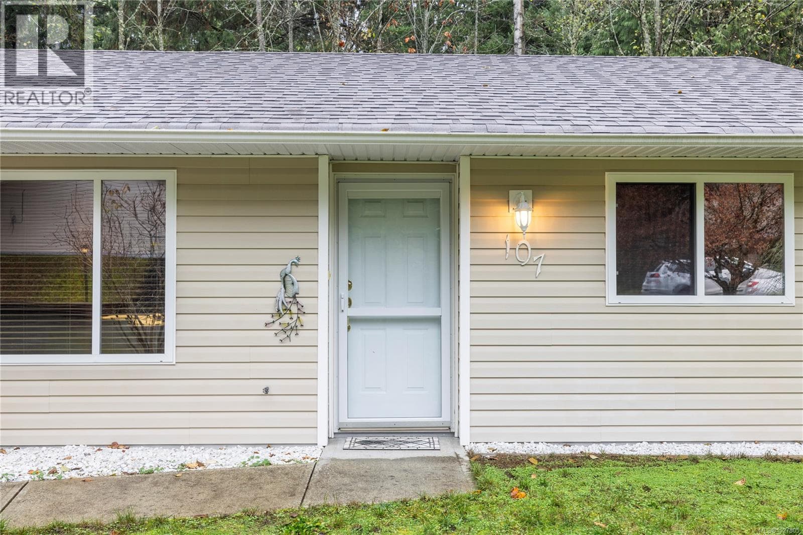 107 3105 Rinvold Rd photo 3