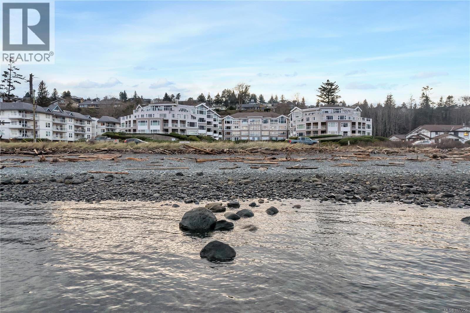 2 bed 2 bath single family at 107 350 Island Hwy S — $524,900