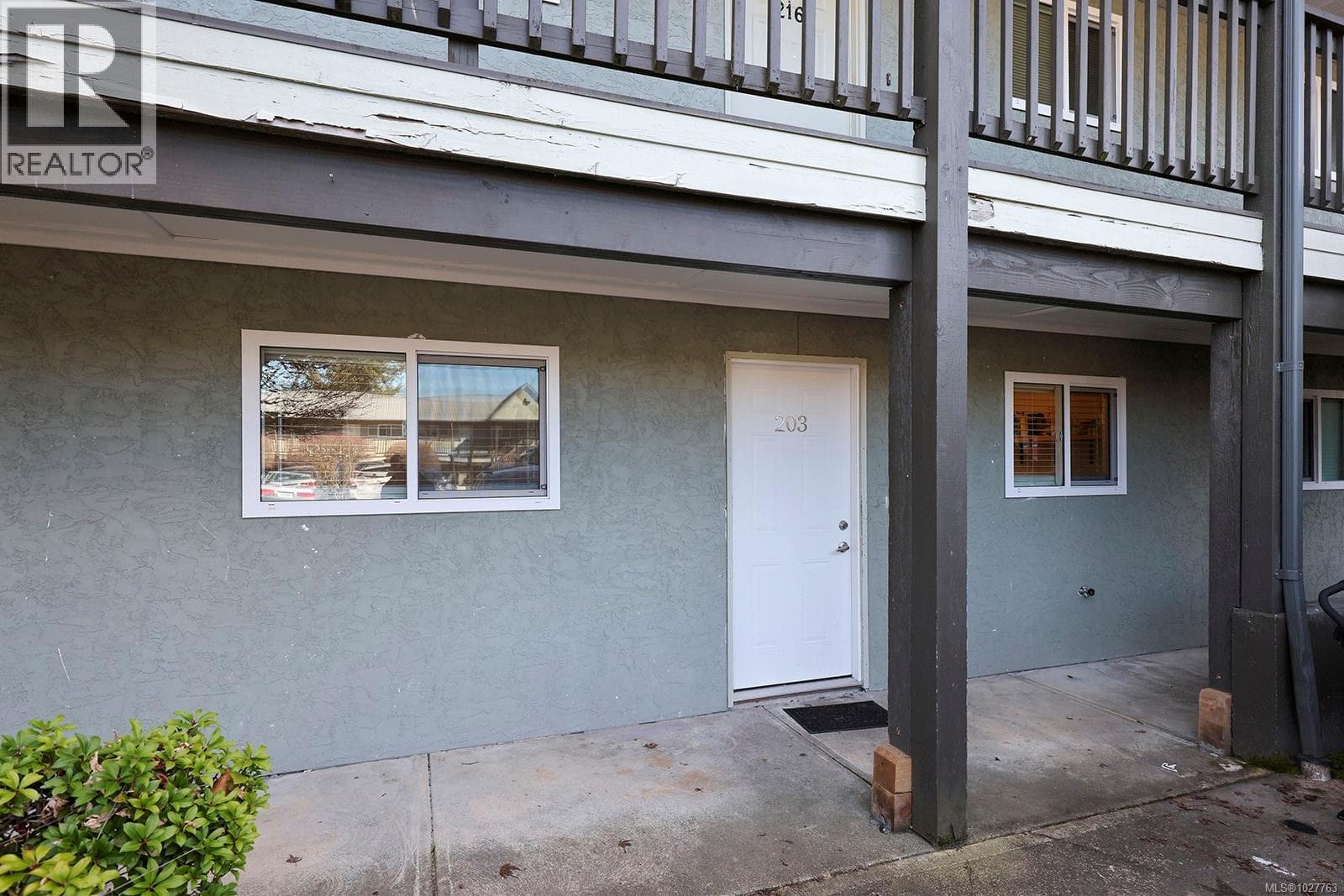 203 1540 Piercy Ave photo 3
