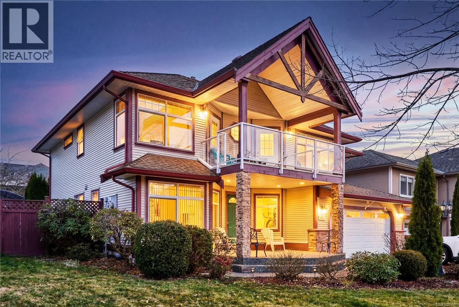4 bed 3 bath single family at 462 Poets Trail Dr — $899,800
