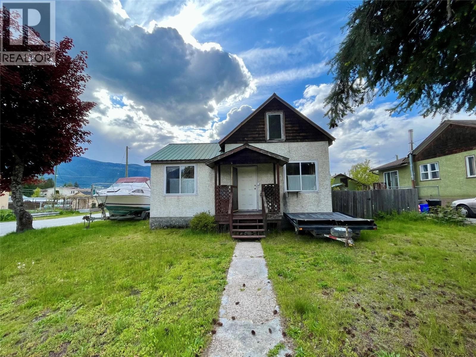 302 6th Avenue NW photo 2