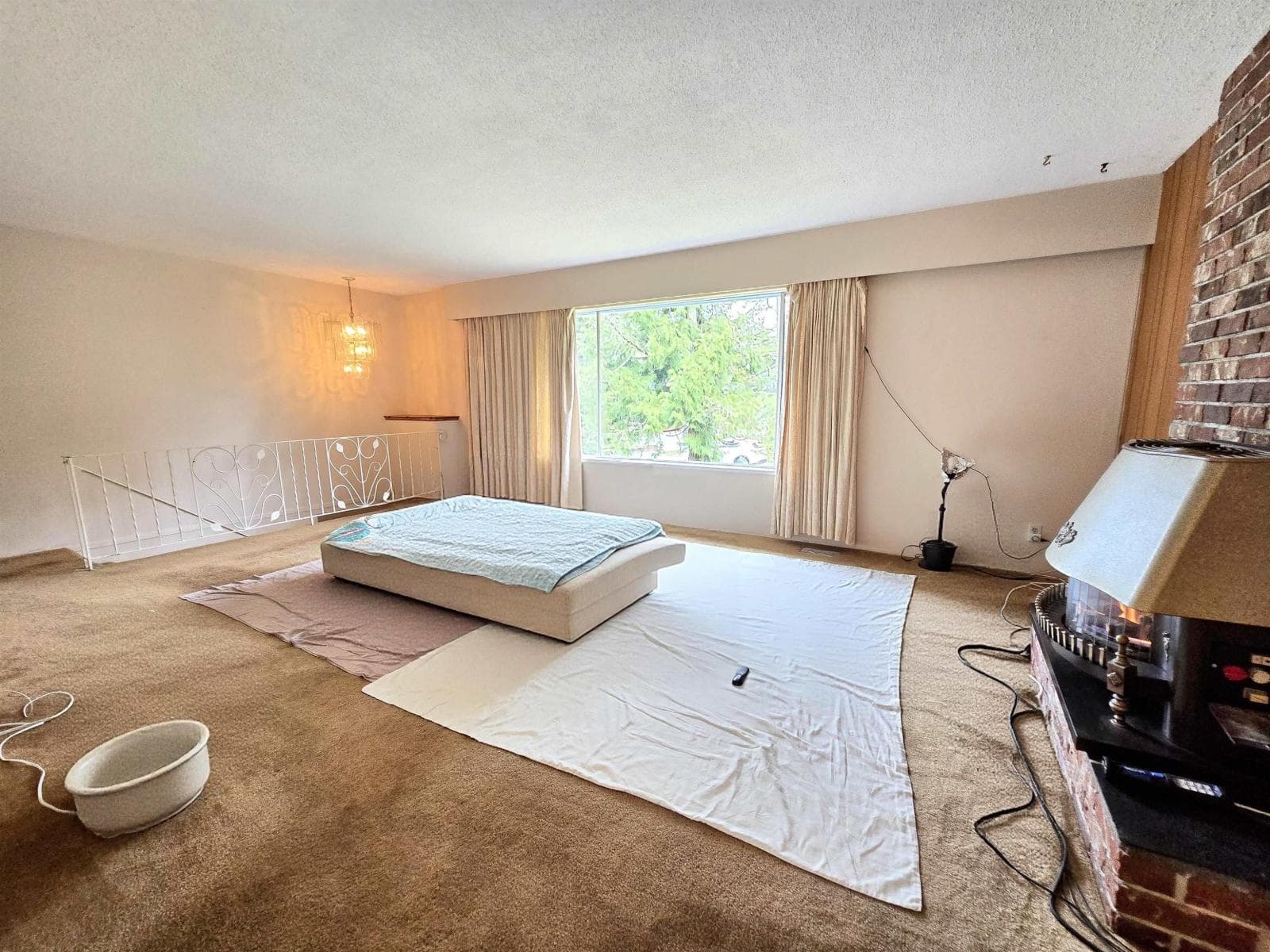 20670 46 AVENUE photo 4