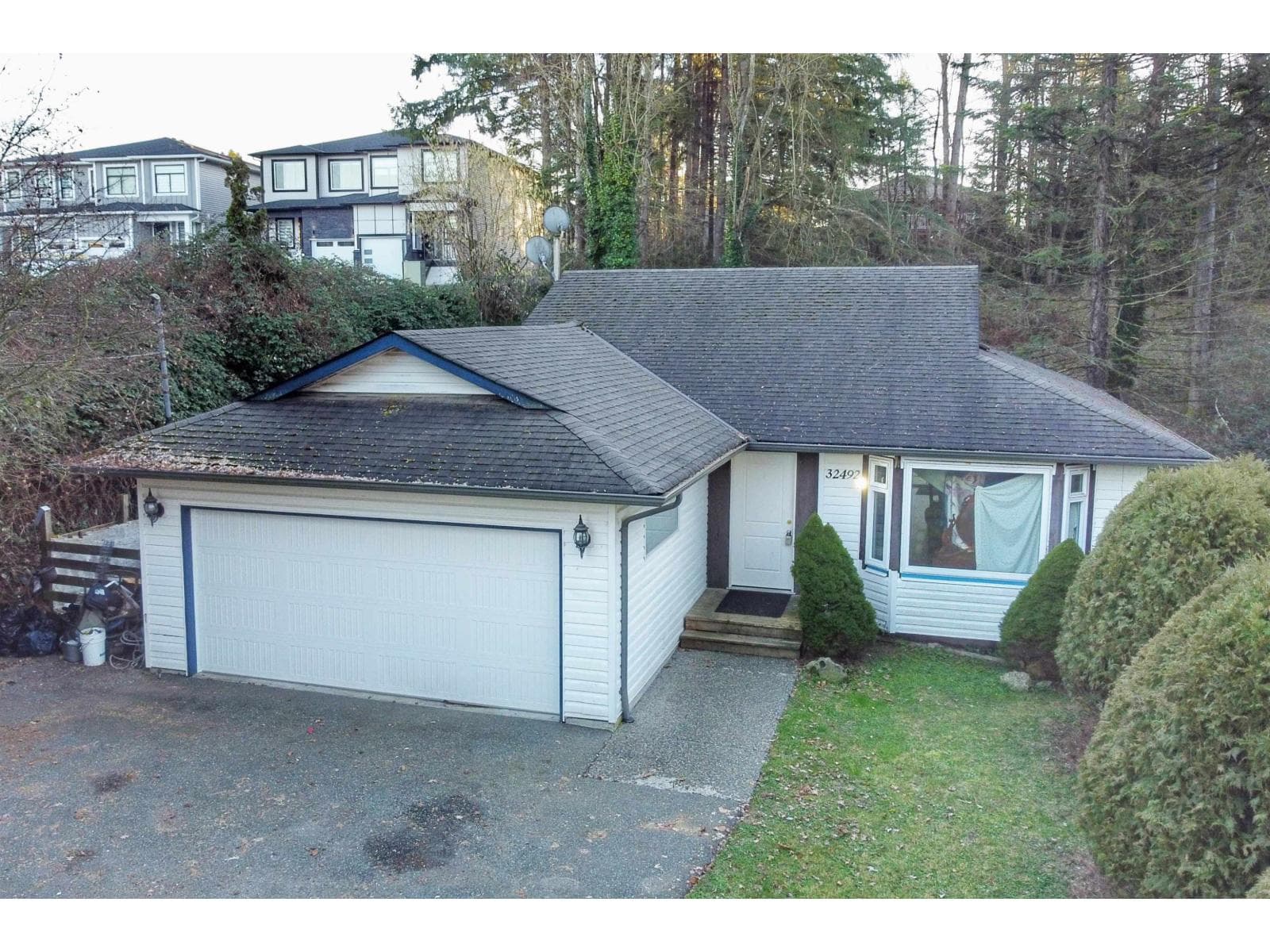 32492 CHERRY AVENUE photo 2