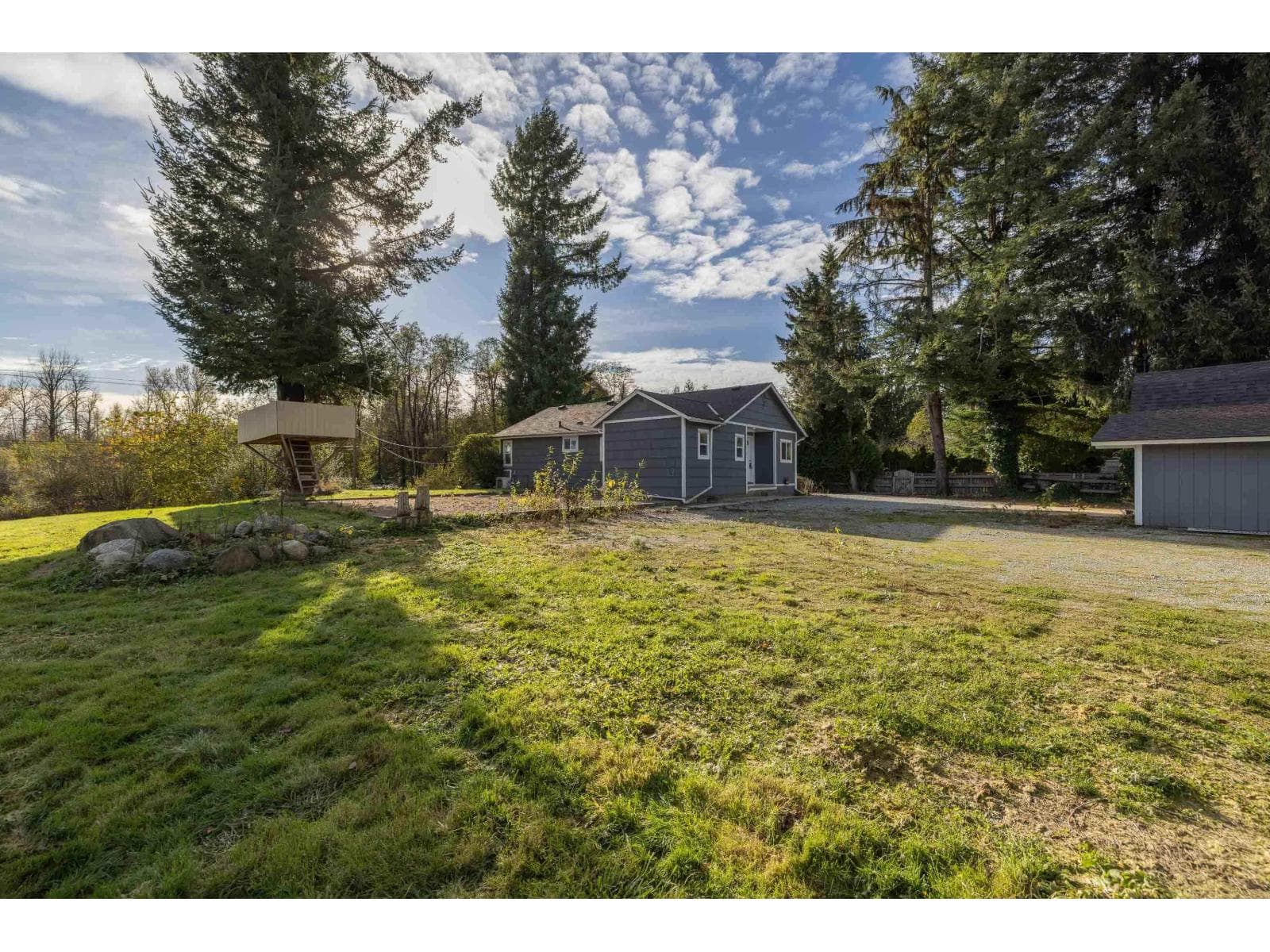 33625 FERNDALE AVENUE photo 2