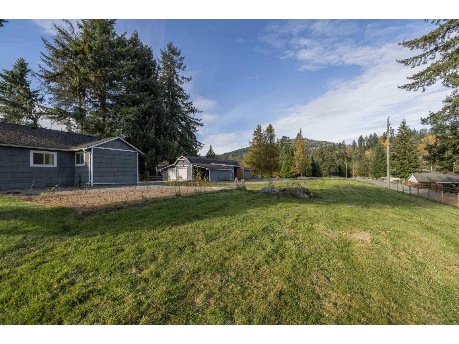 33625 FERNDALE AVENUE photo 3