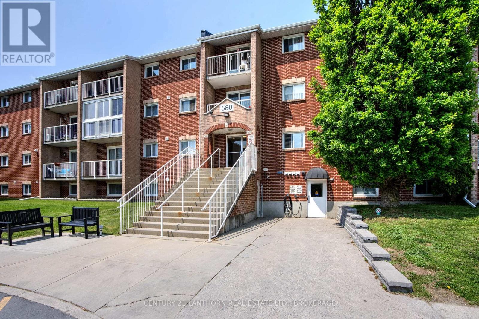 309 - 580 ARMSTRONG ROAD photo 2