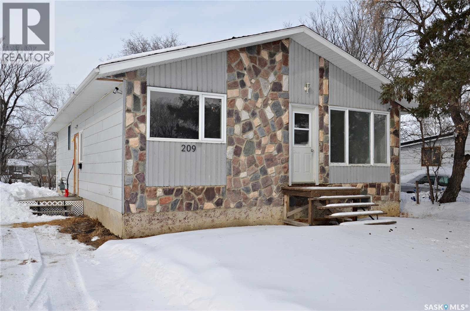 5 bed 2 bath single family at 209 Torran STREET — $199,900