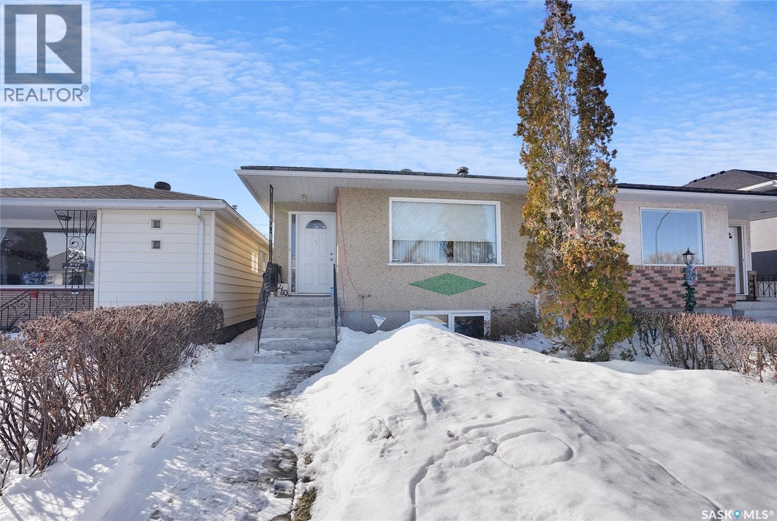 2160 McDonald STREET — photo 2