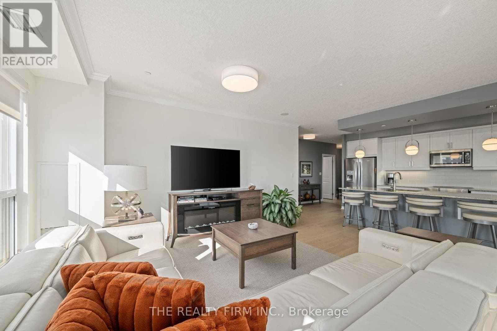 1708 - 330 RIDOUT STREET N photo 4