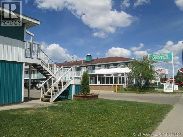 12002 & 12010 100 Street — photo 5