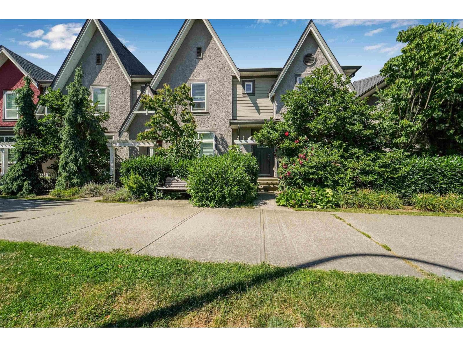 21065 80 AVENUE photo 2