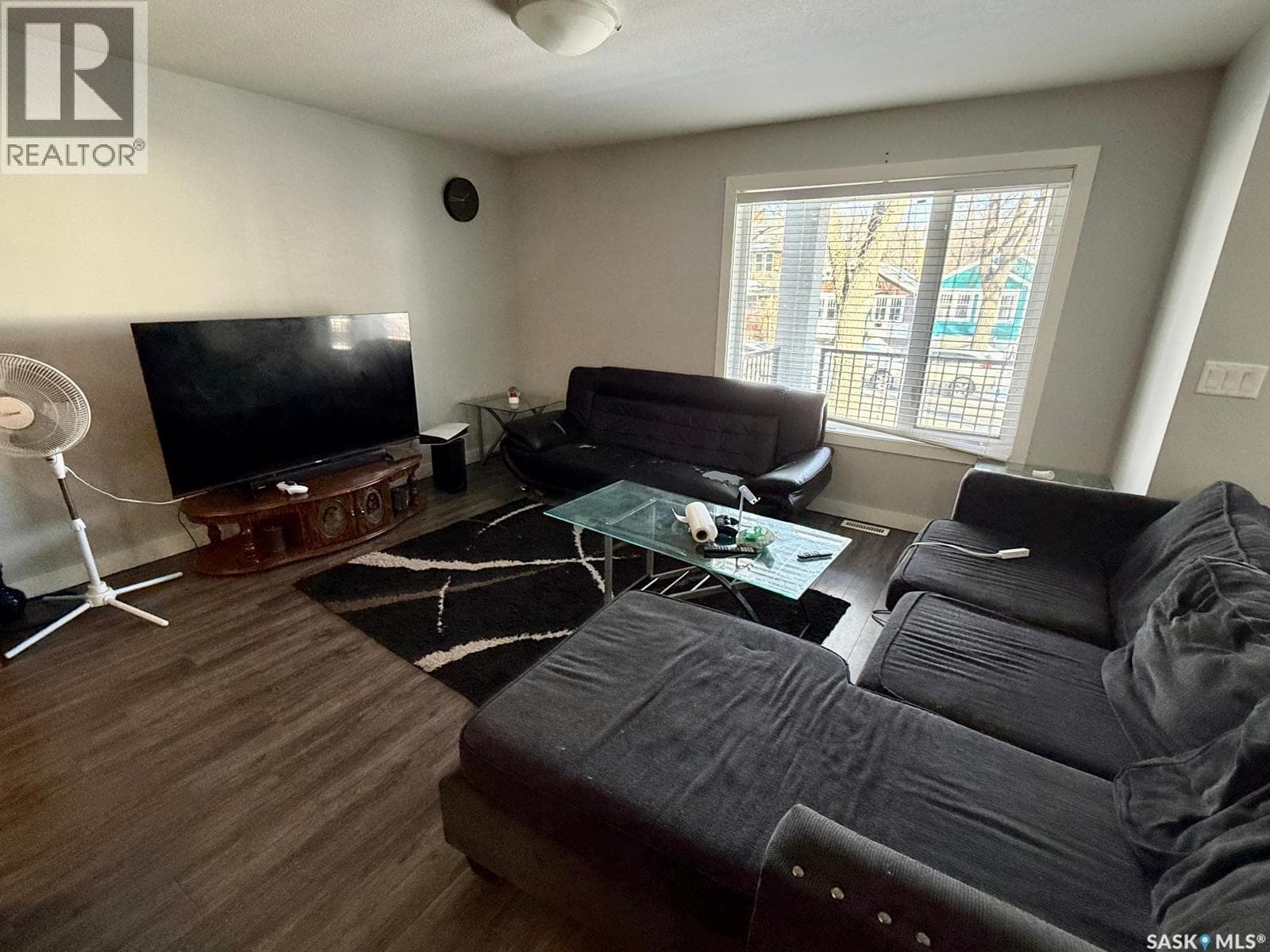 2264 Montreal STREET photo 2