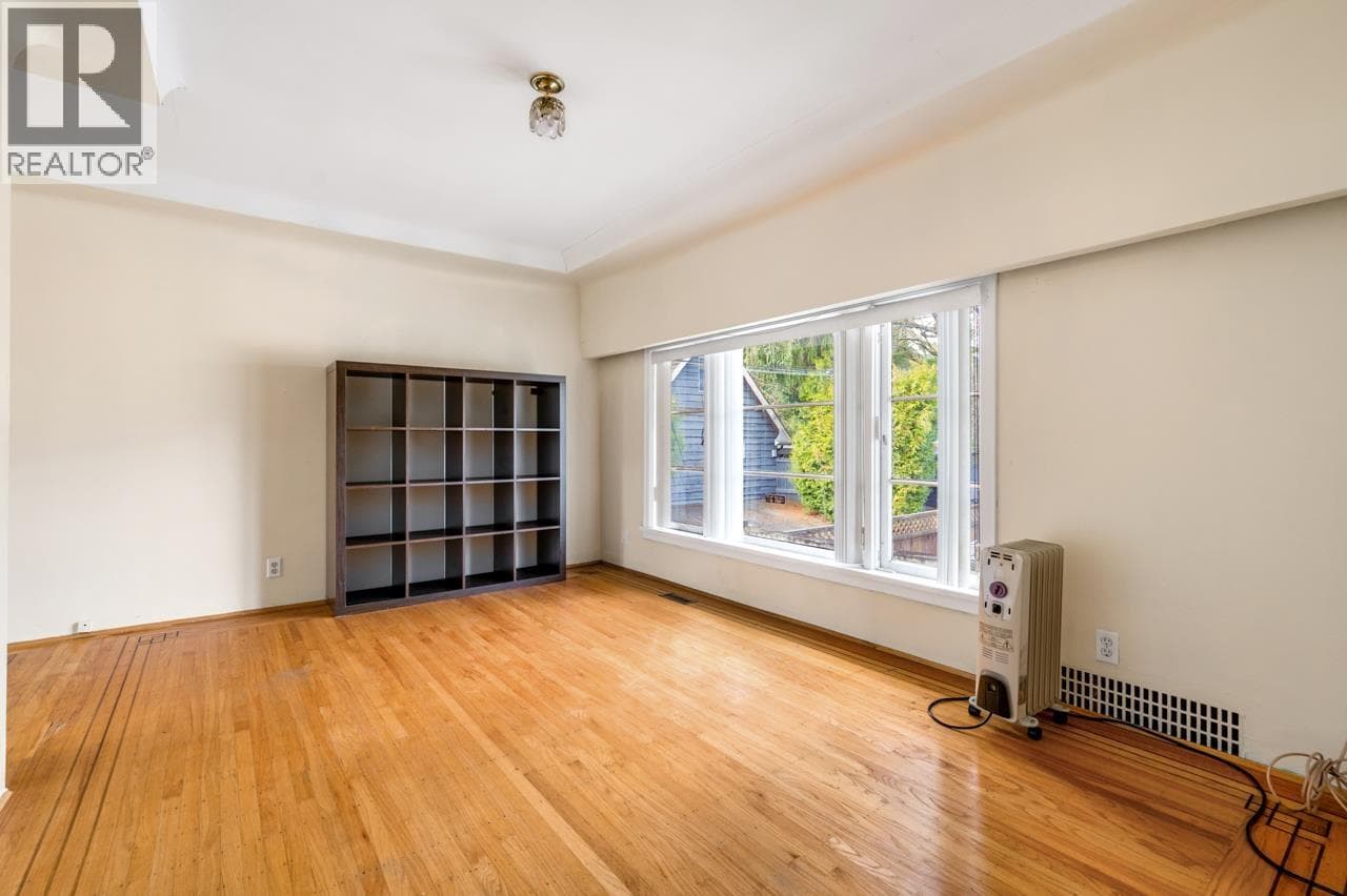1441 W 49TH AVENUE photo 4