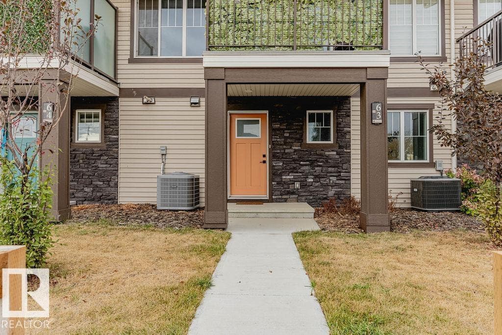 #63 50 MCLAUGHLIN DR — photo 3