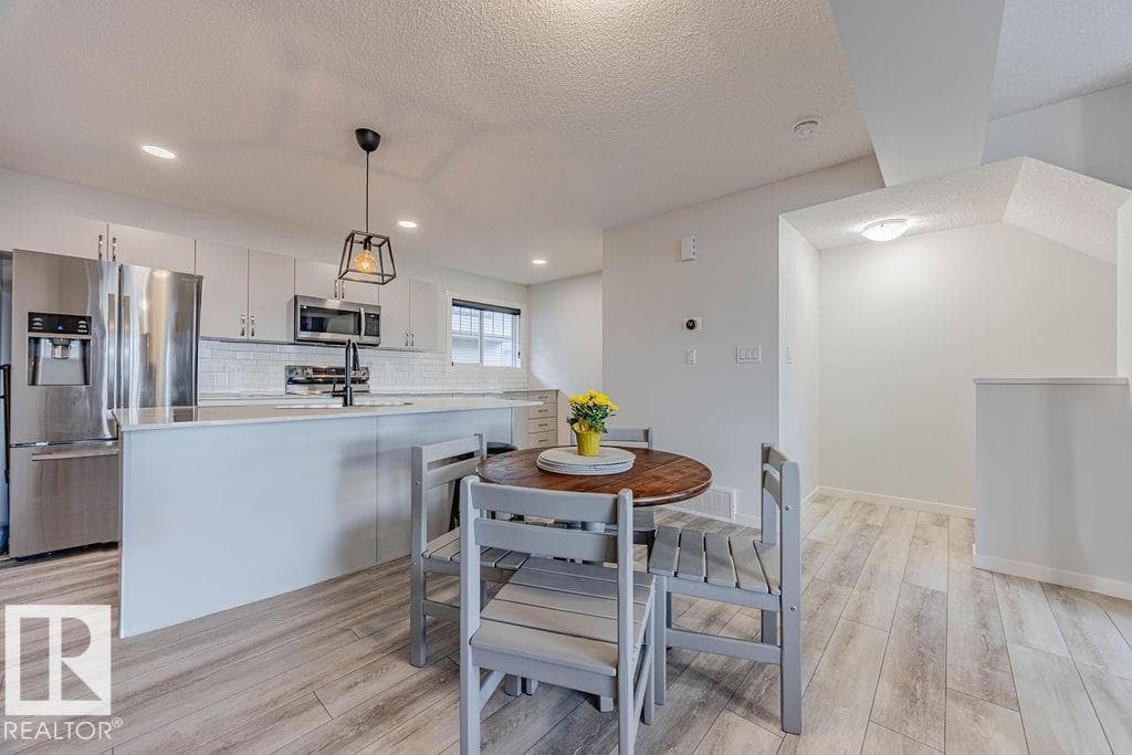 #63 50 MCLAUGHLIN DR — photo 5