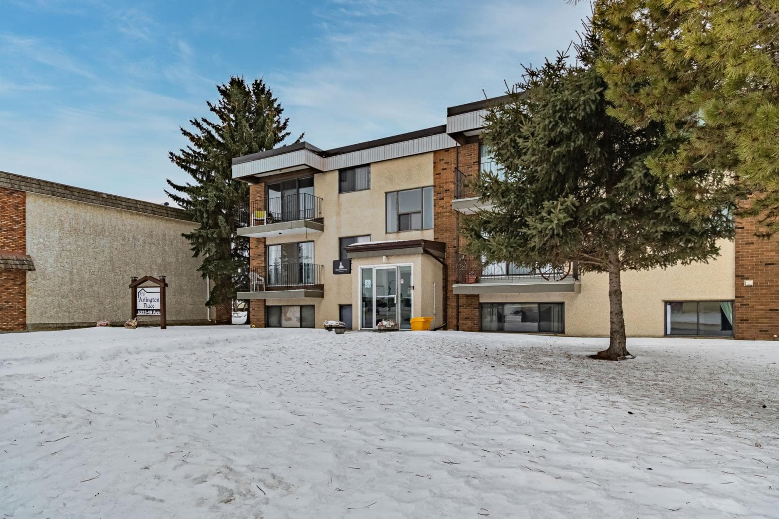 5333  49 Ave photo 5