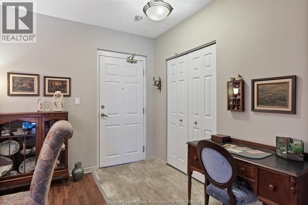 8335 WYANDOTTE STREET East Unit# 108 photo 5