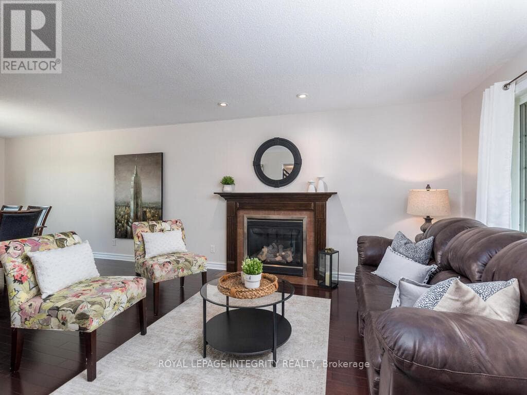 111 COMBA DRIVE photo 3