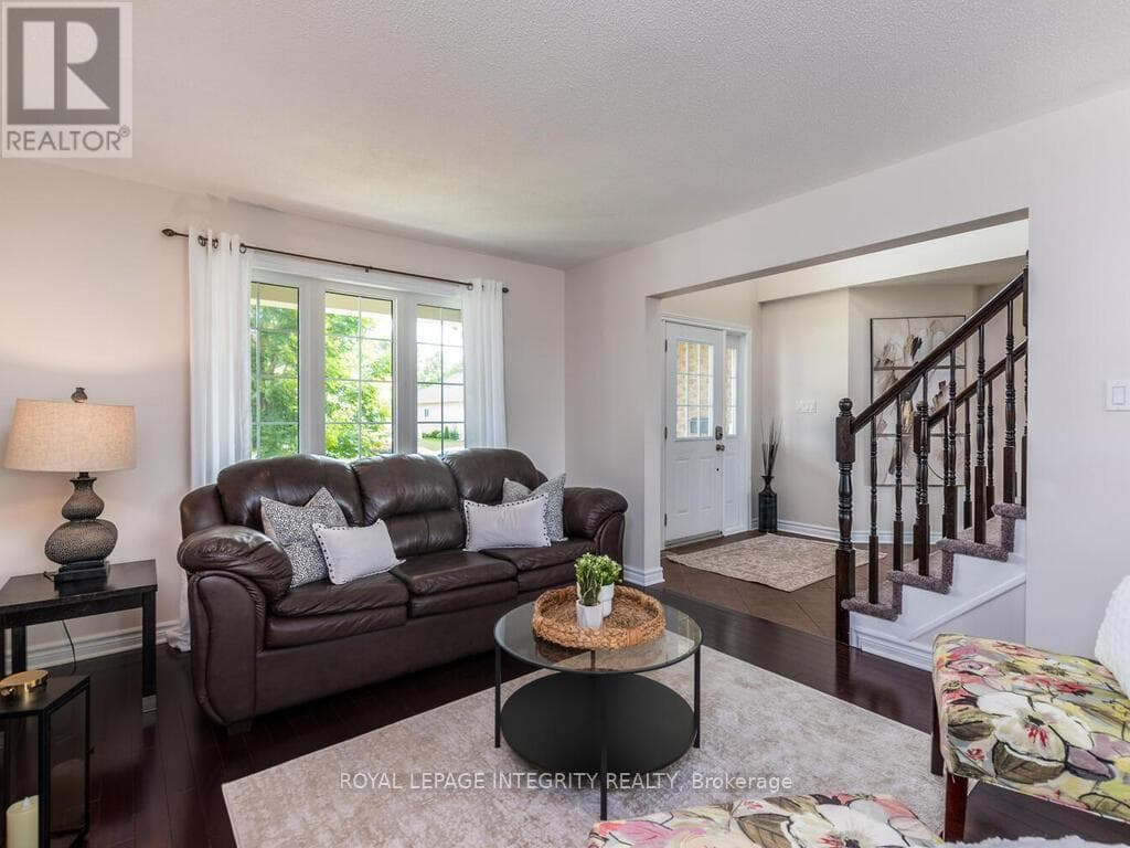111 COMBA DRIVE photo 5