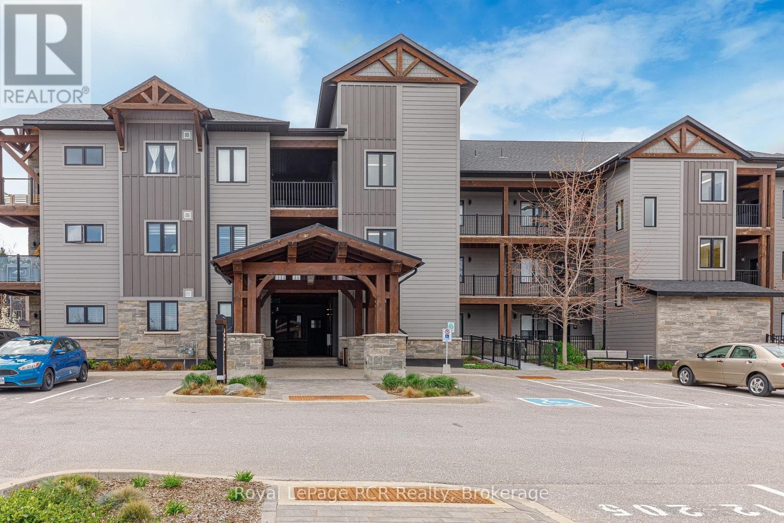 3 bed 2 bath single family at 305 - 12 BECKWITH LANE — $649,000