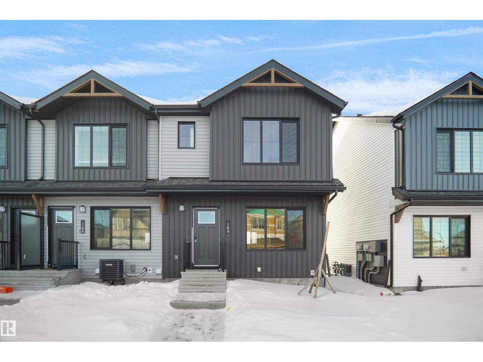 3 bed 3 bath single family at 275 Deer Valley DR — $389,998