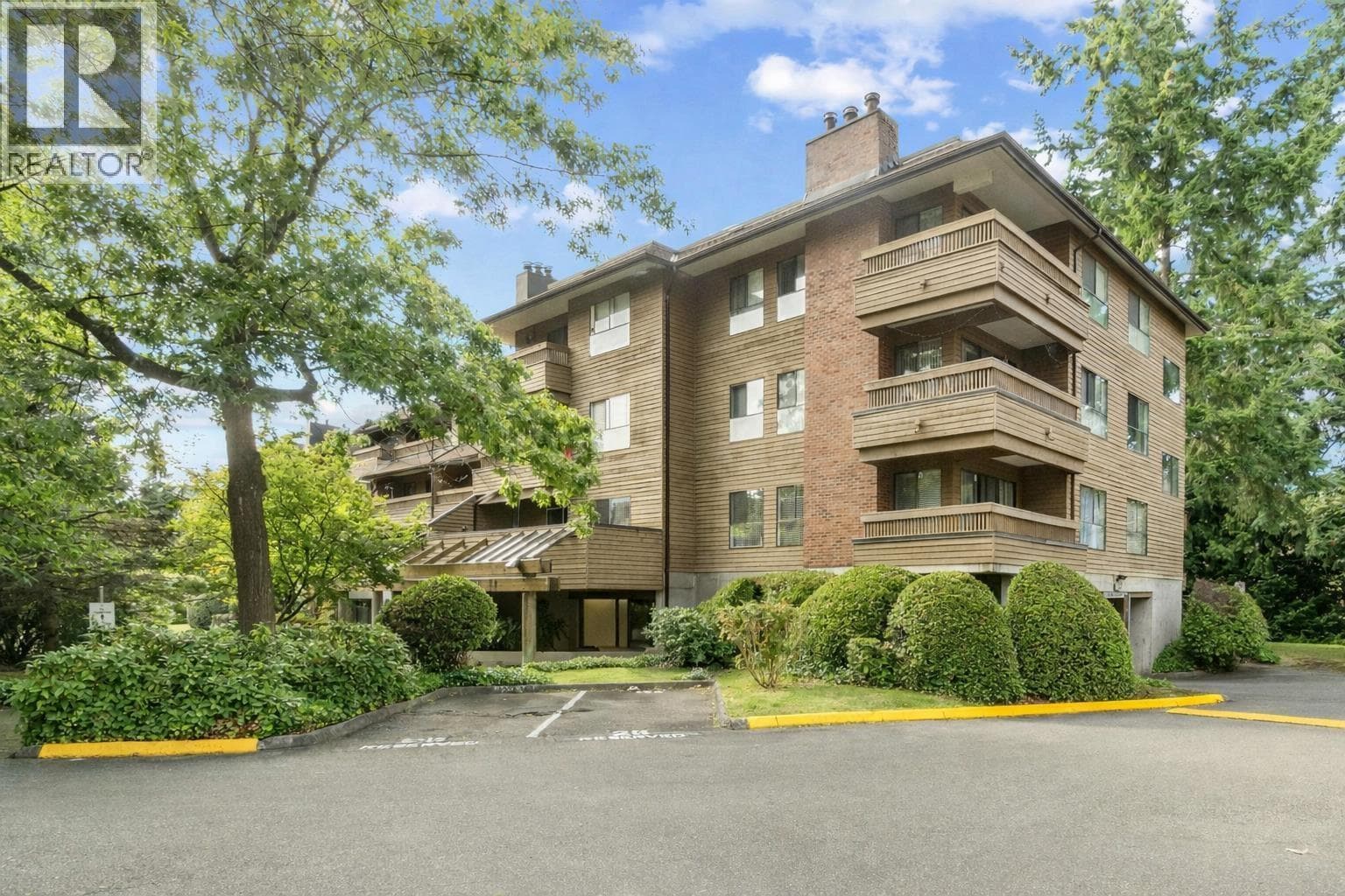 118 7431 MINORU BOULEVARD photo 2