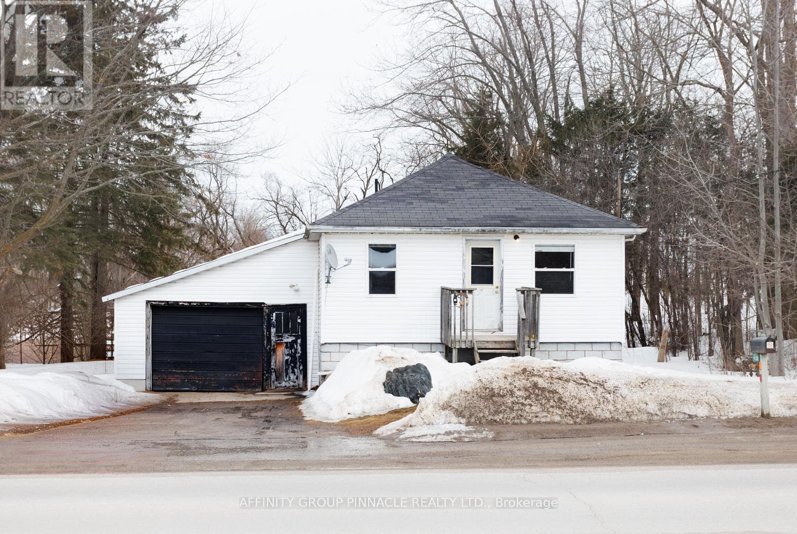 2 bed 1 bath single family at 4796 REGIONAL RD 57 — $324,900