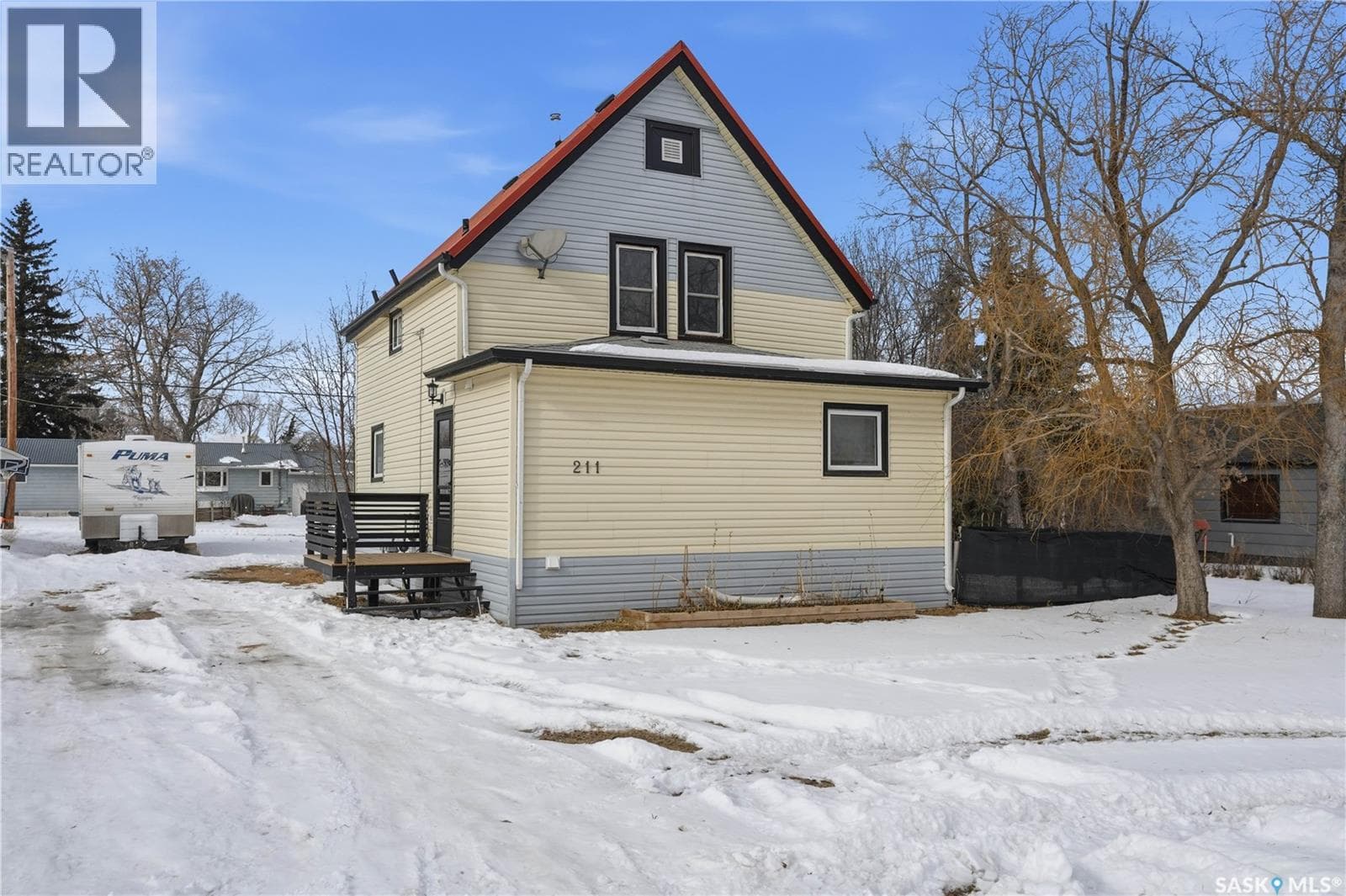 4 bed 2 bath single family at 211 Martin STREET — $199,900