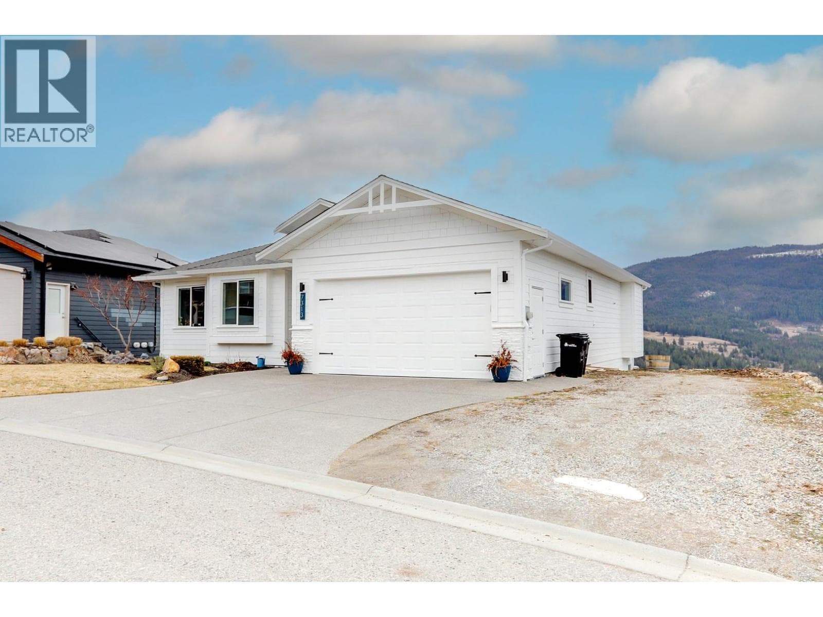 7313 Sunridge Road photo 3