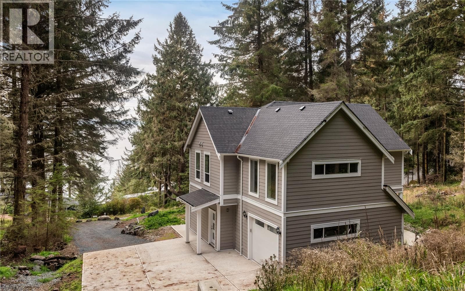 4 bed 3 bath single family at 1155 Silver Spray Dr — $1,060,000