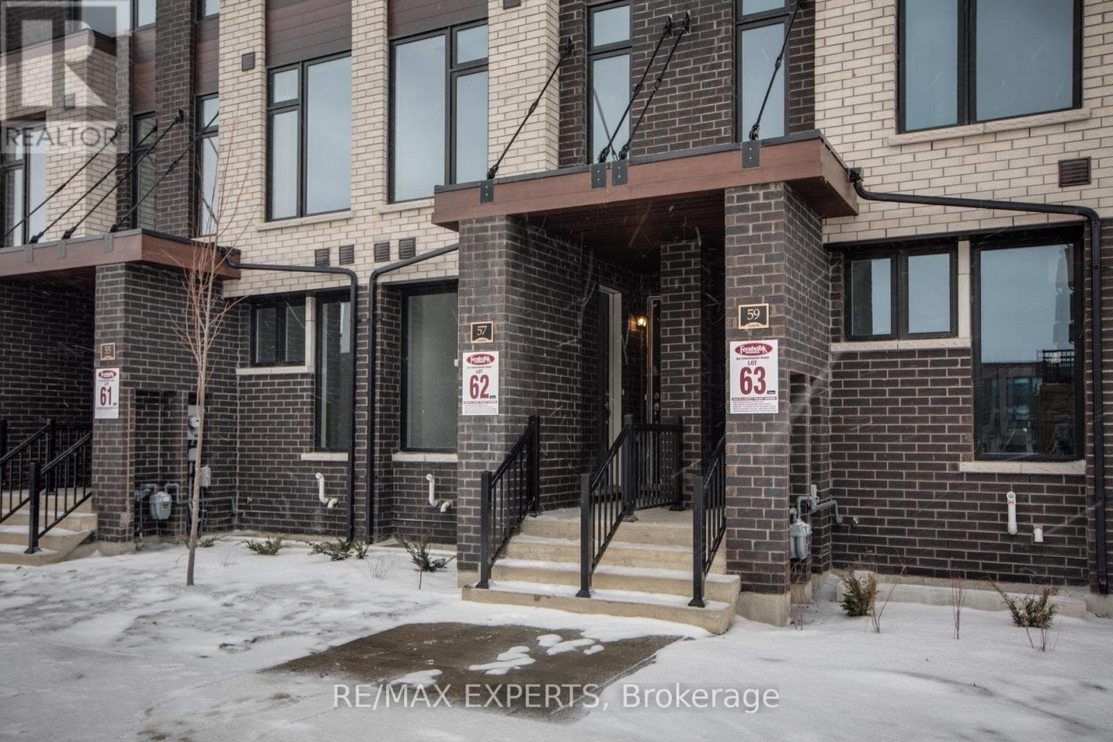 57 CREEKBANK ROAD photo 2