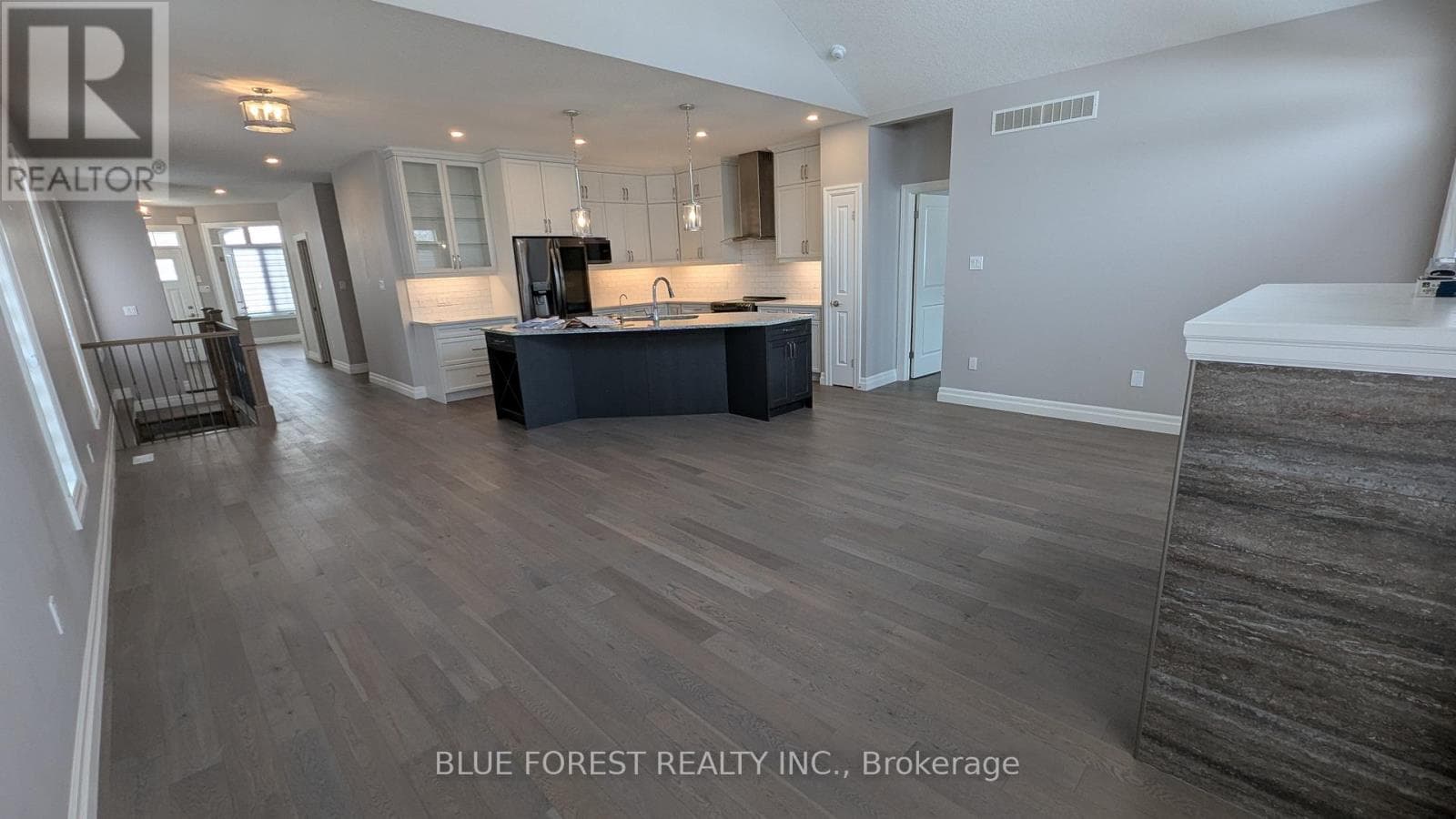 11 - 273 RIDDELL STREET photo 5