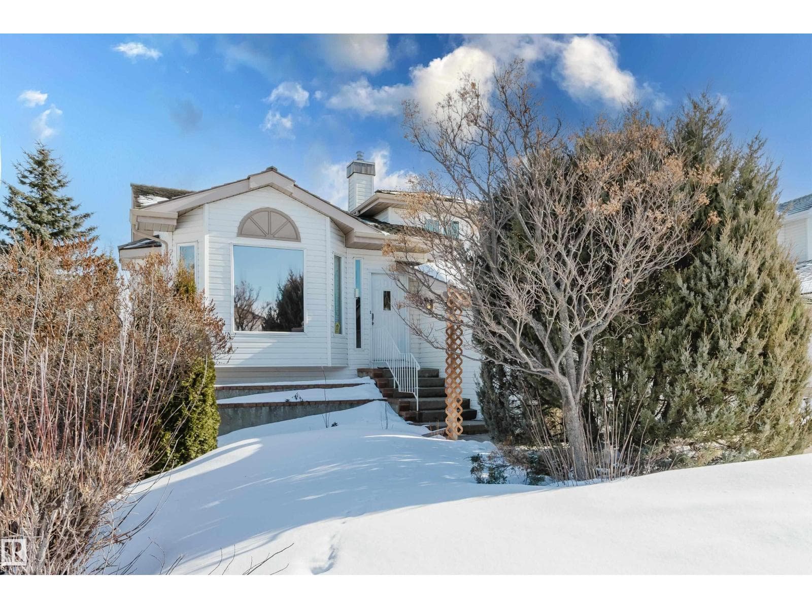 4 bed 4 bath single family at 535 PARDEE BAY BA NW — $629,900